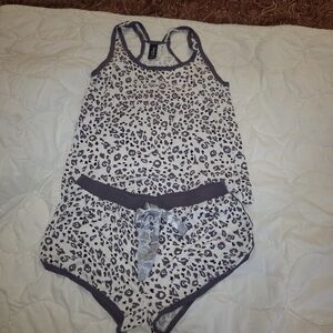 Bebe Sleepwear‎ Pajama Set Leopard Print Tank Shorts L Rhinestone Logo